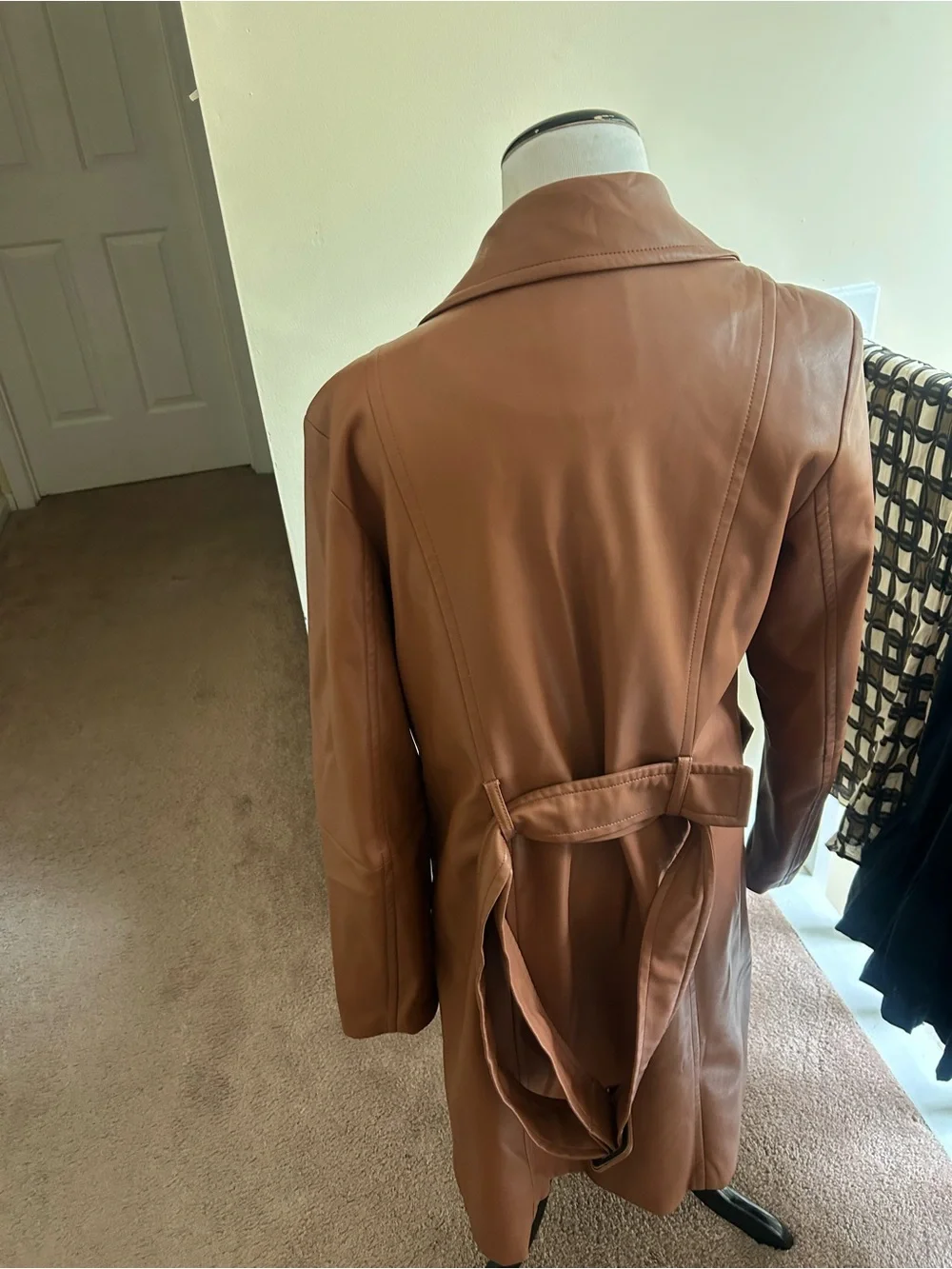 Banana Republic Tan Leather Trench Coat - Picture 3 of 5